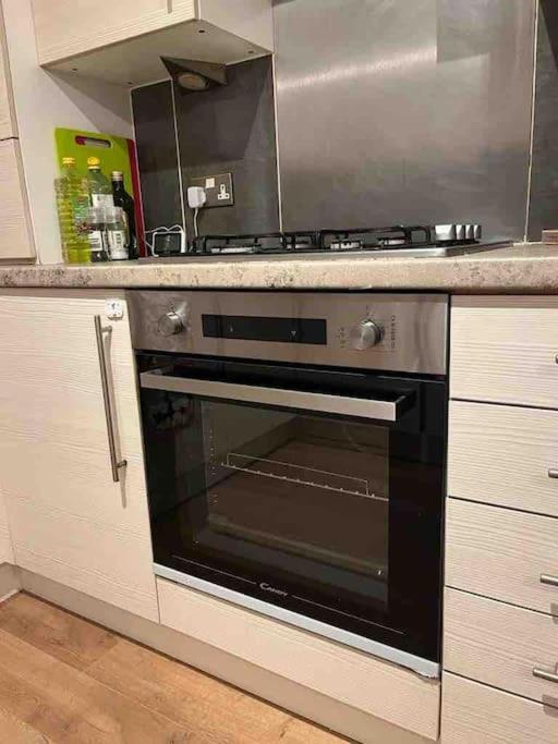 Modern Edinburgh Apartment 2 Bedrooms & Two Bathrooms Екстериор снимка